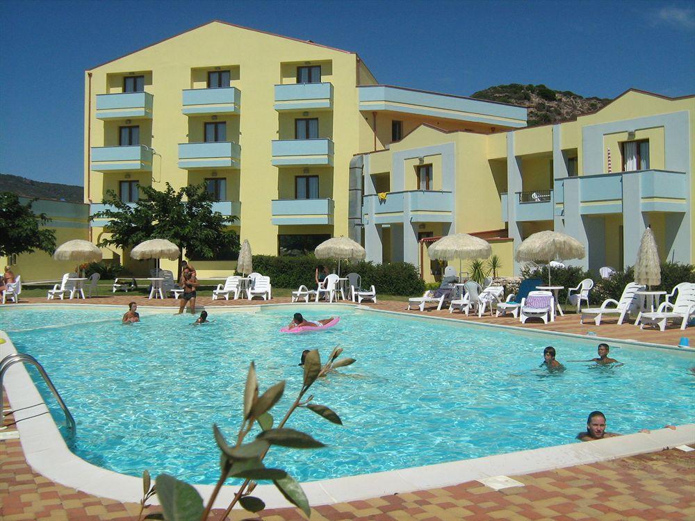 Resort Isola Rossa Bosa Eksteriør billede